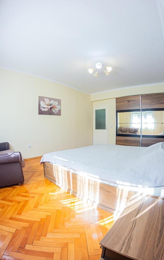 Apartment Emili City Center Bar Luaran gambar