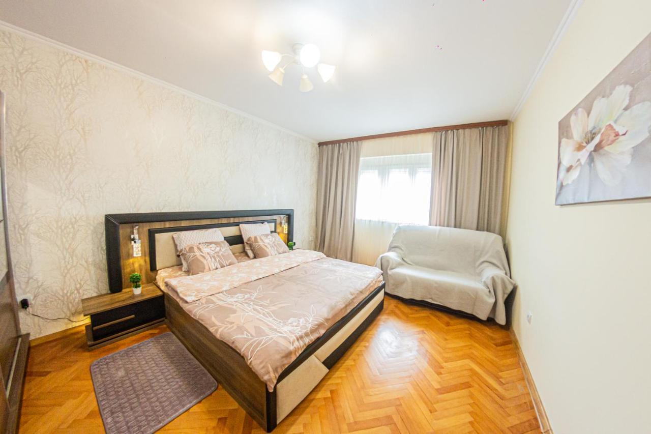 Apartment Emili City Center Bar Luaran gambar